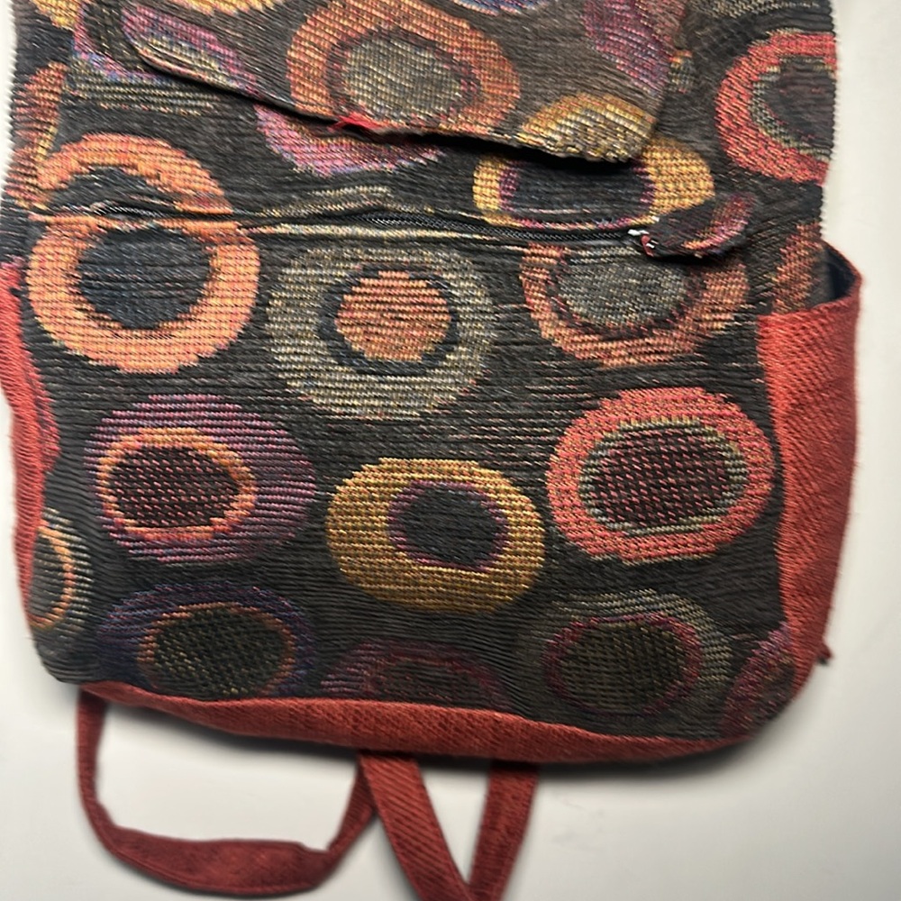 Abstract multicolored tapestry backpack - Picture 4 of 11